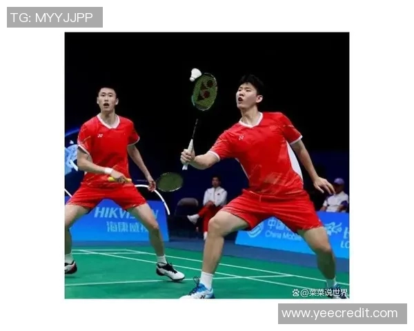 西安羽毛球队与重庆羽毛球队赛后分析力量对比与战术探讨 西安羽毛球队与重庆羽毛球队赛后分析力量对比与战术探讨